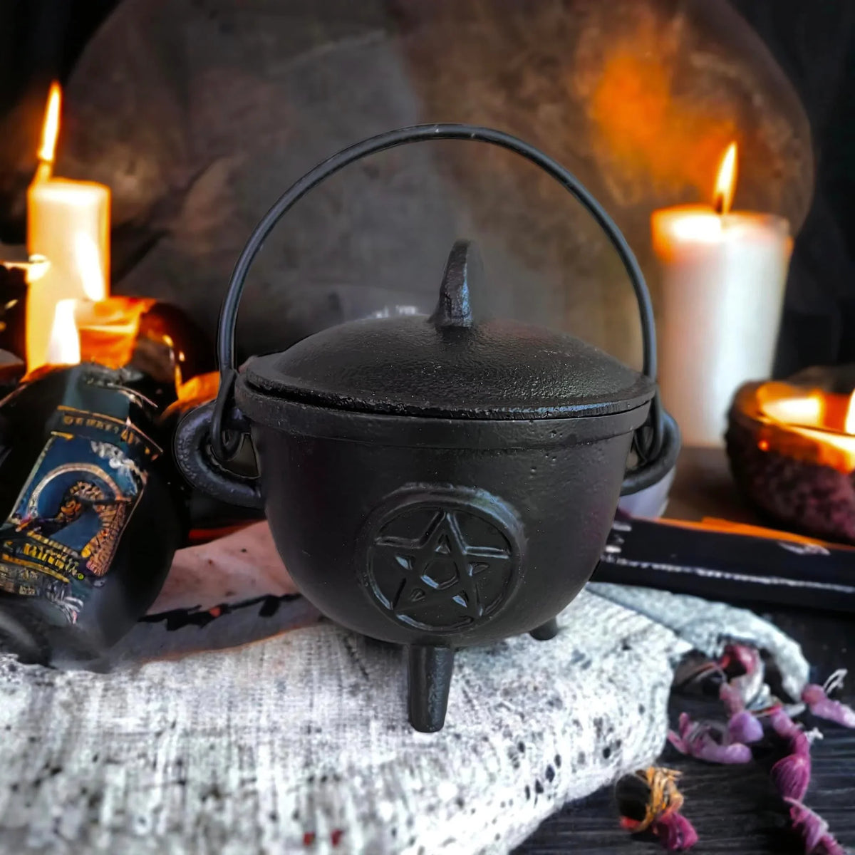 Chaudron Pentacle, intérieur
