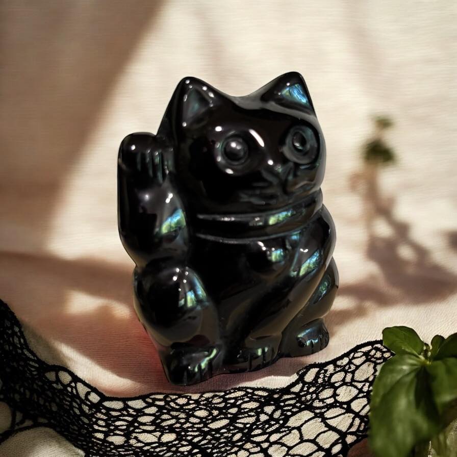 chat en obsidienne noire