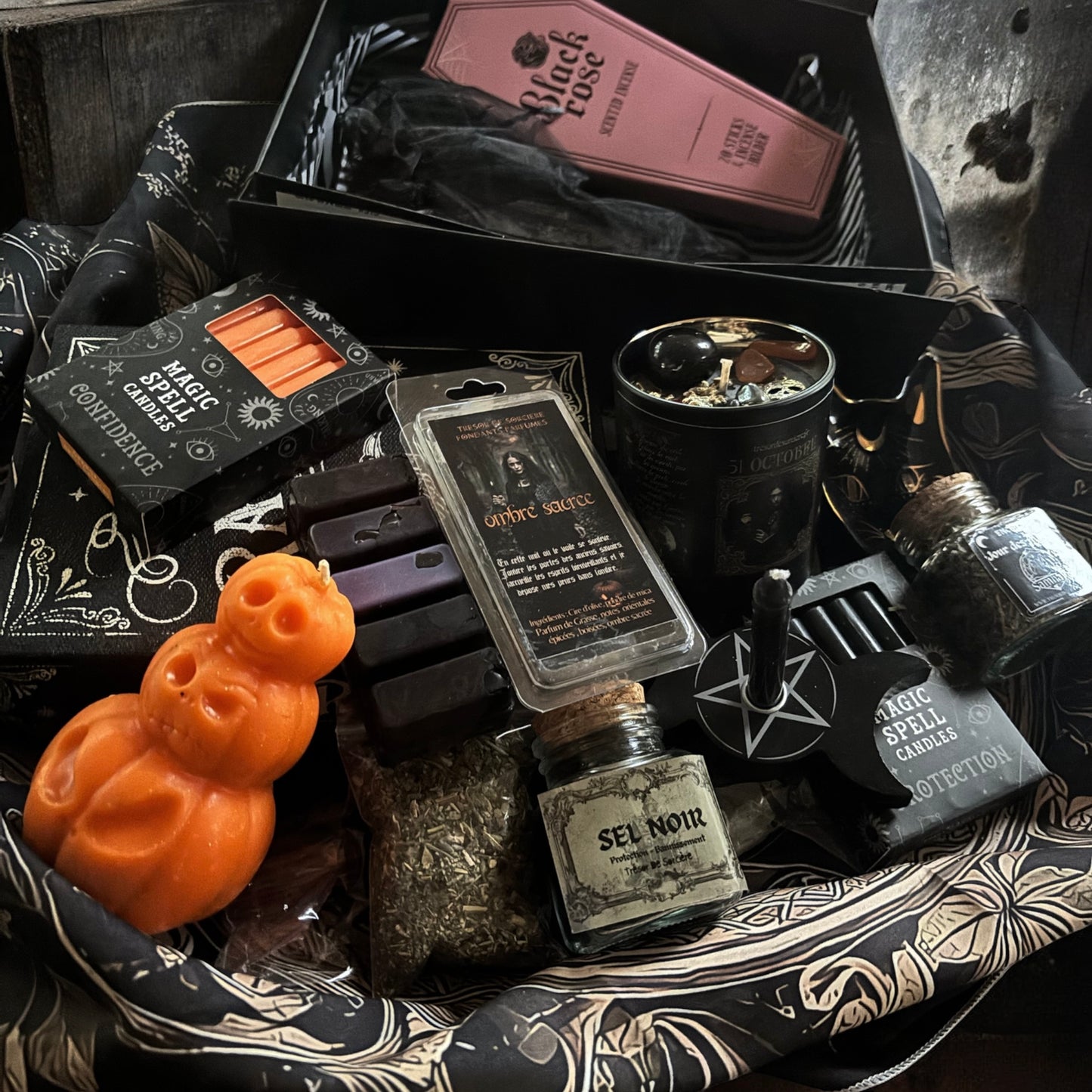 Coffret de Samhain, box de Samhain, sabbat de Samhain, box halloween, bougie samhain, encens samhain