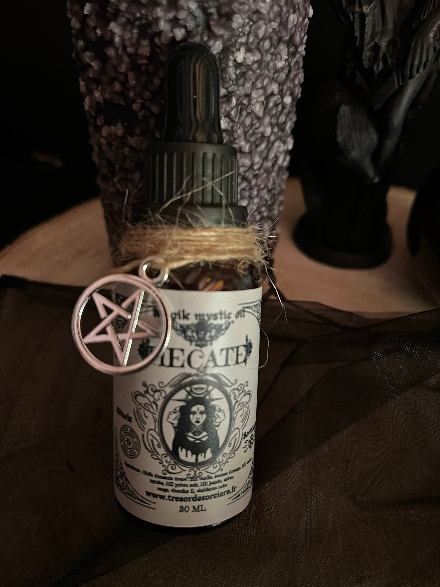 Huile déesse Hécate, rituels, witchcraft, sorcellerie, wicca, wiccan, sort, ésotérique