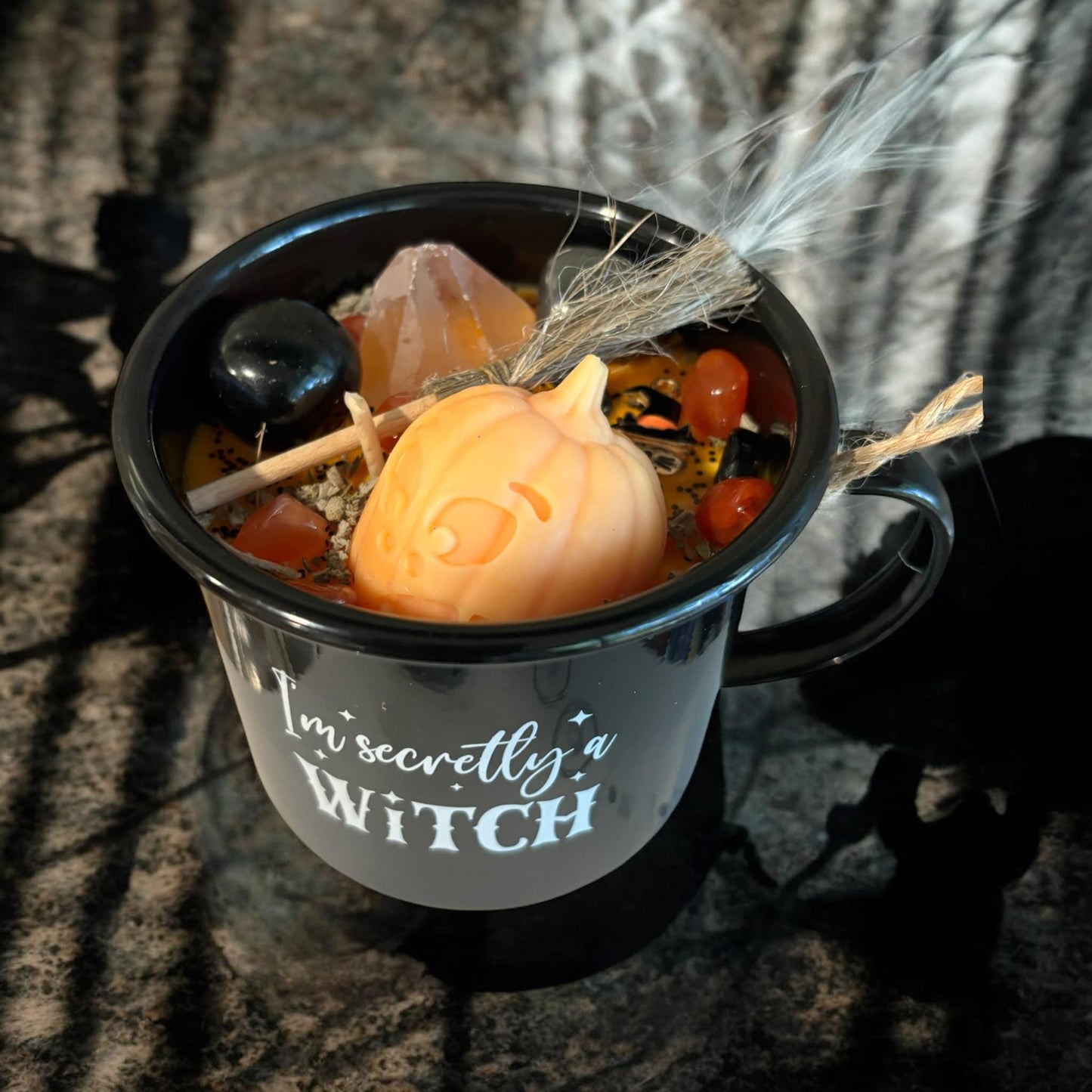 Bougie Mug Samhain, bougie Samhain, sabbat de Samhain, bougie citrouille
