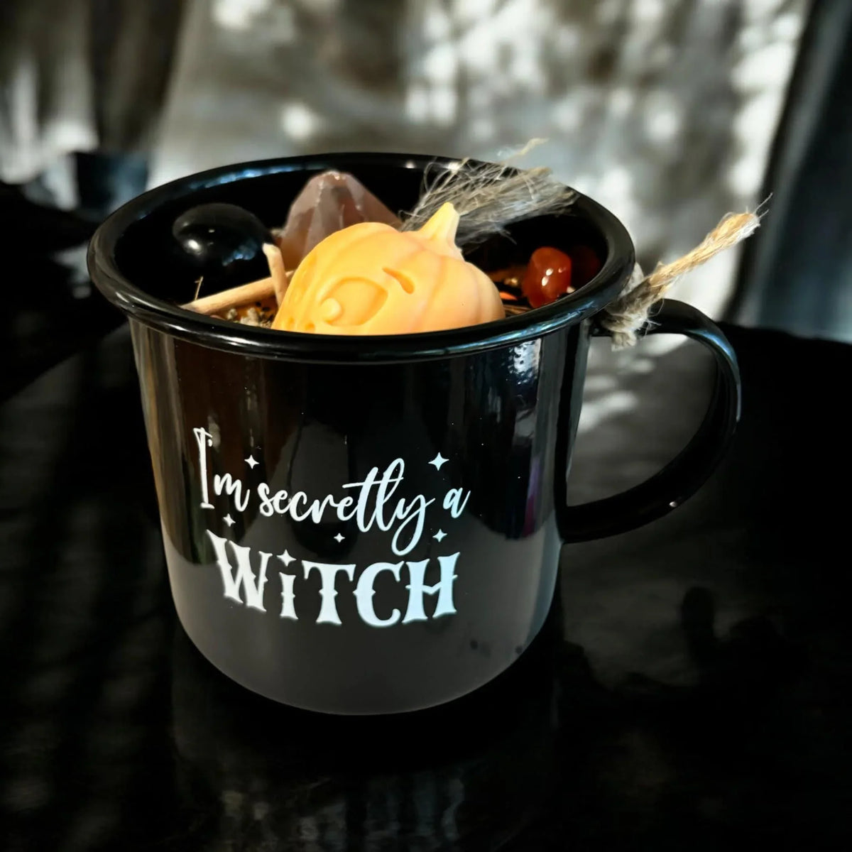 Bougie Mug Samhain, bougie Samhain, sabbat de Samhain, bougie citrouille