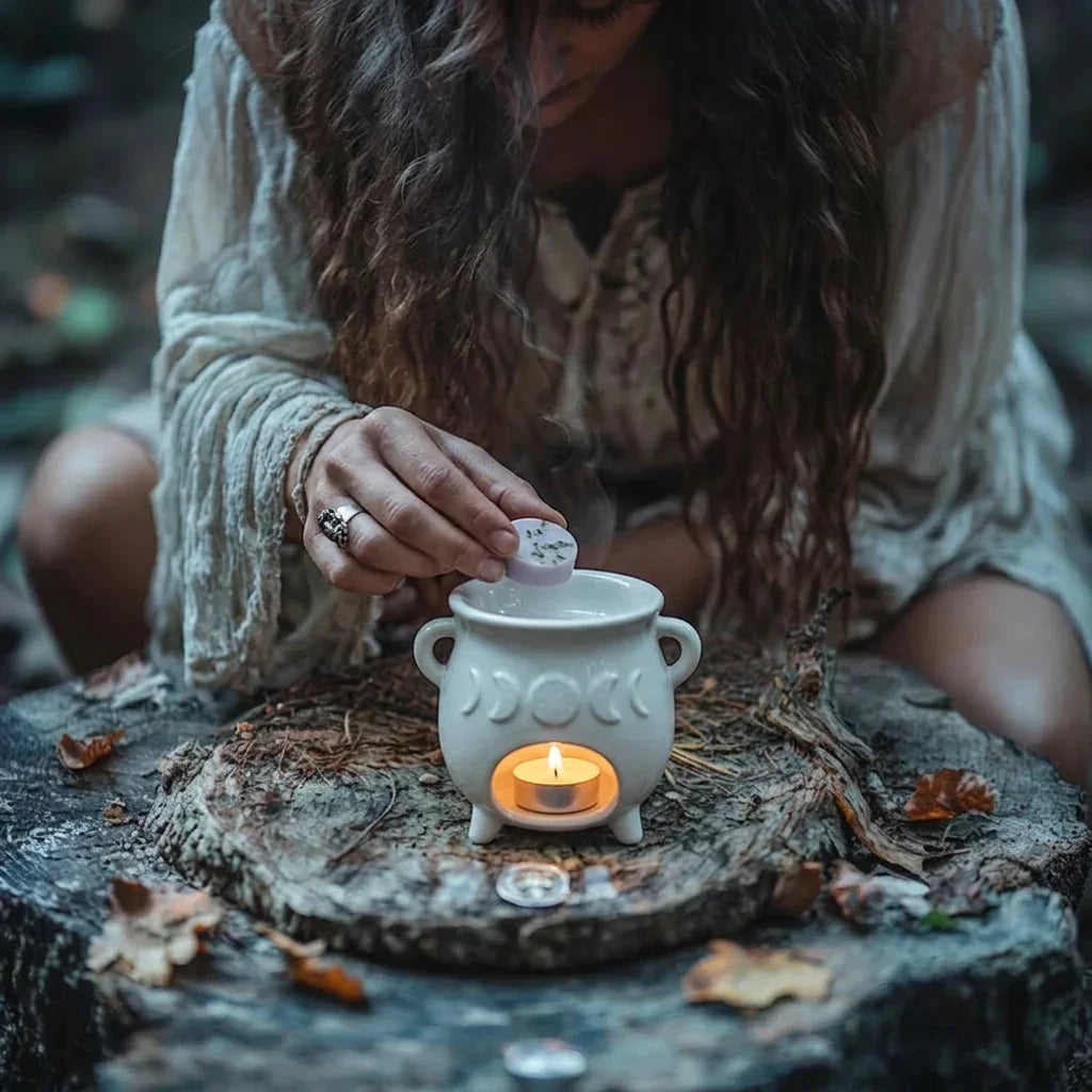 Fondants parfumés de cire artisanaux, collection évasion aromatique sorcière