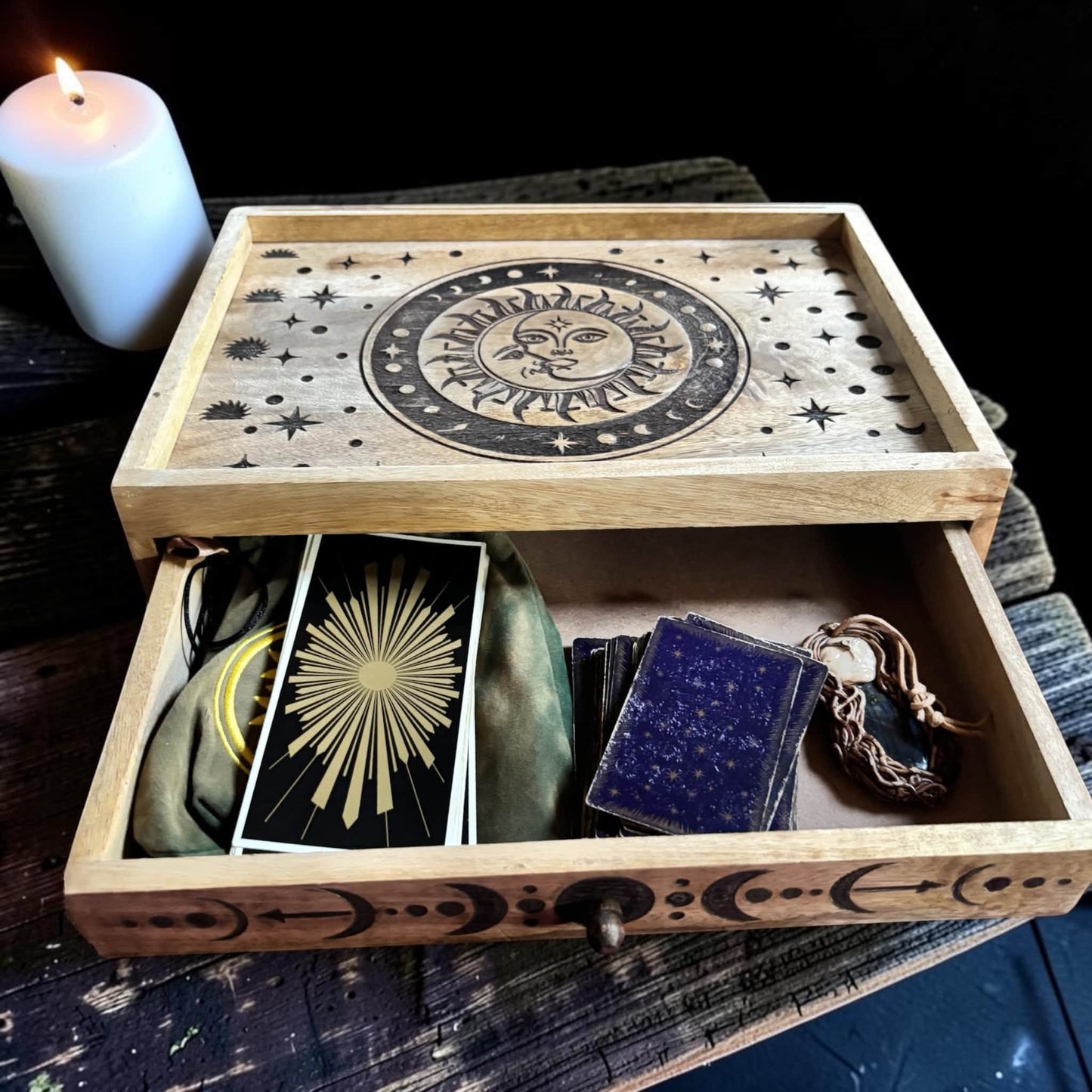 Boîte à tarot lune et soleil, présentoir de cartes