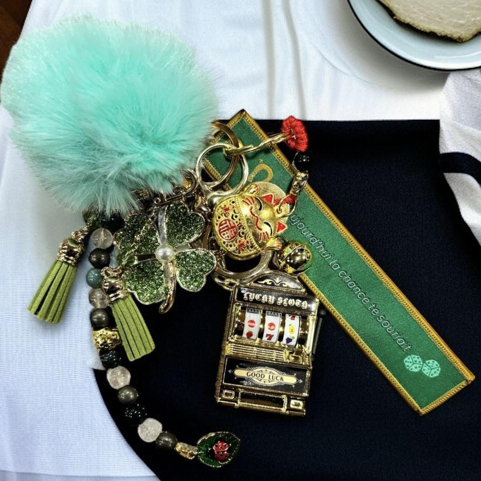 Gri-gri porte clés, gri-gri de sac, gri-gri chance, talisman chance, porte clés spirituel