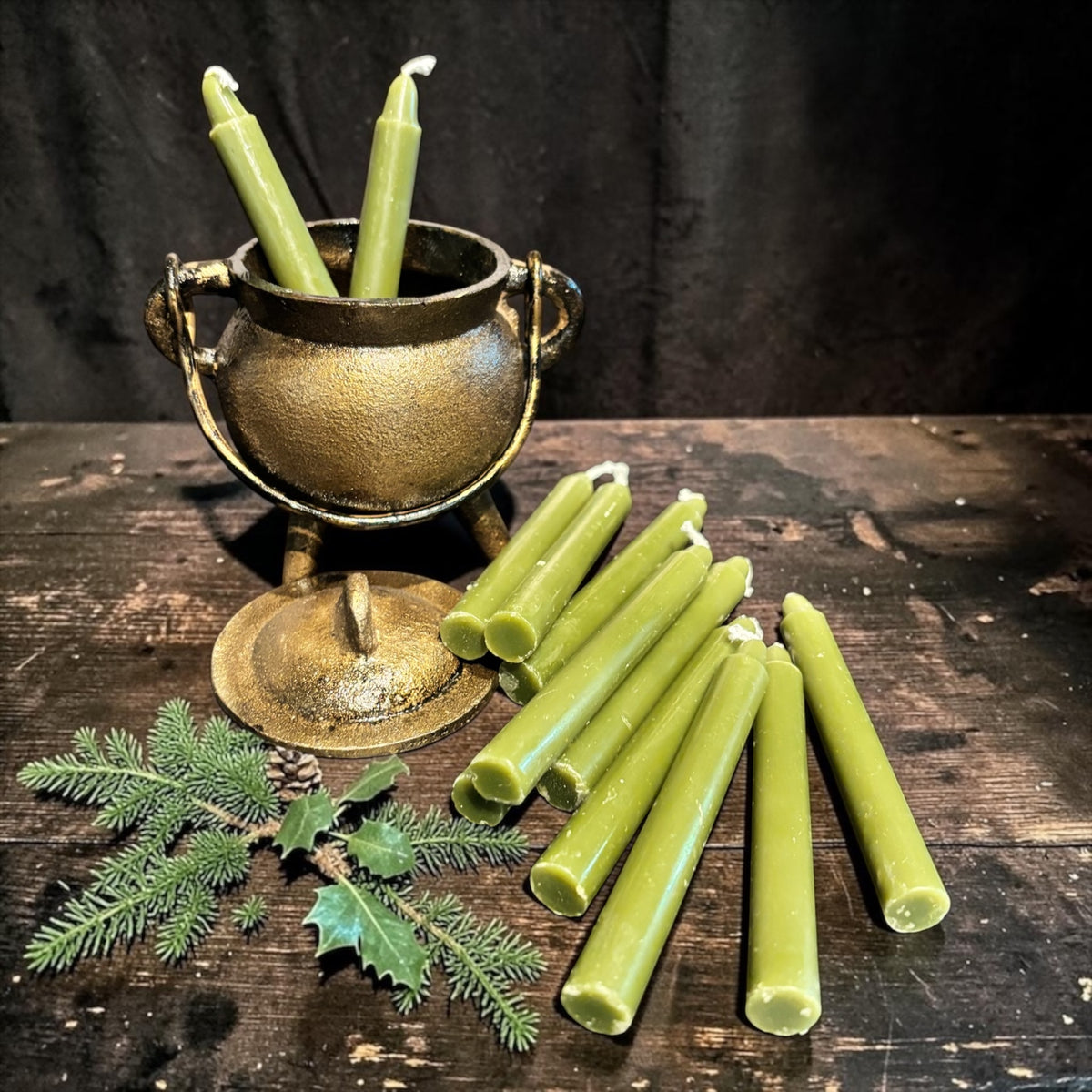 Box de Yule, petit chaudron sorcière en fonte