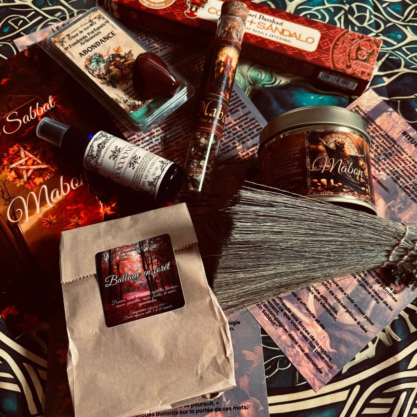 Box sorcière, witch box, box spirituelle, abonnement 3 mois livraison incluse