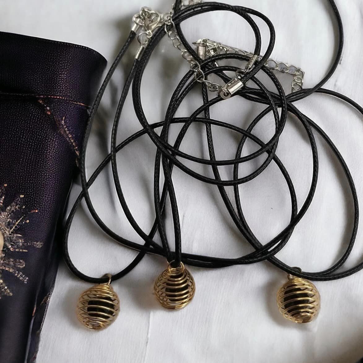 Pendentif spinelle noire