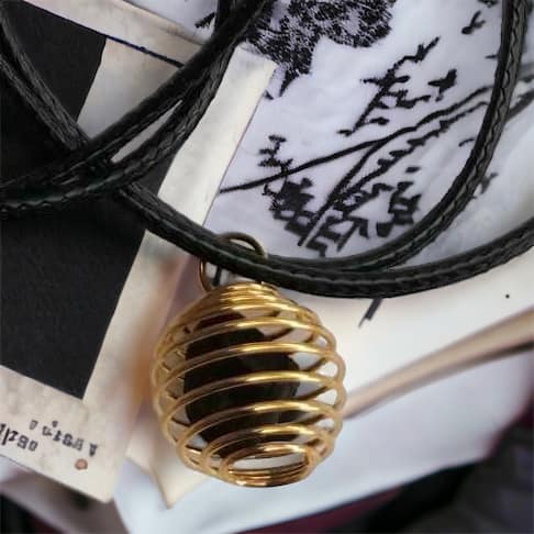 Pendentif spinelle noire