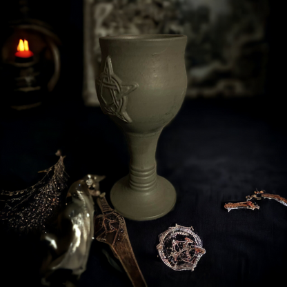 Grand calice pentacle en grès