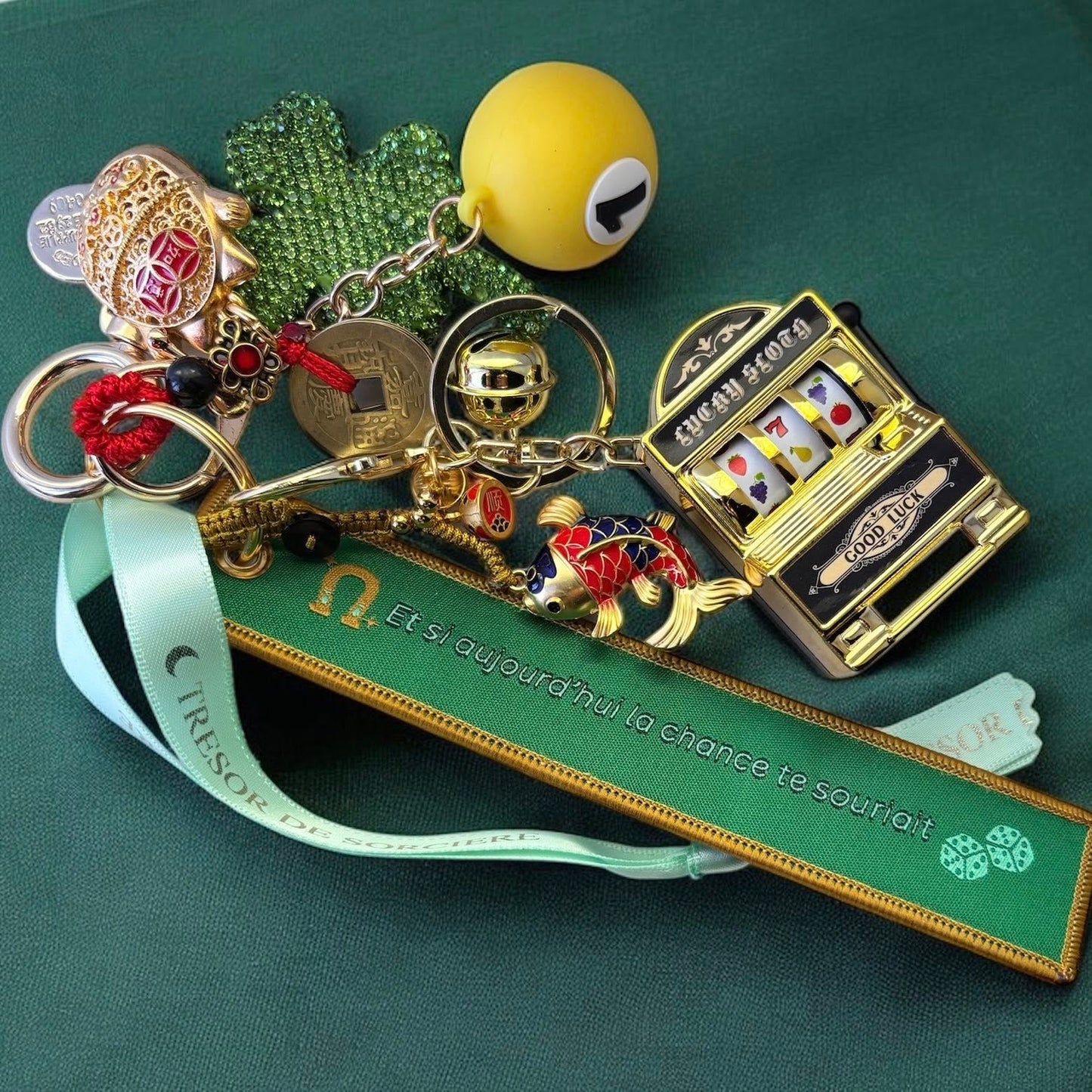 Gri-gri porte clés, gri-gri de sac, gri-gri chance, talisman chance, porte clés spirituel