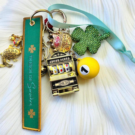 Gri-gri porte clés, gri-gri de sac, gri-gri chance, talisman chance, porte clés spirituel
