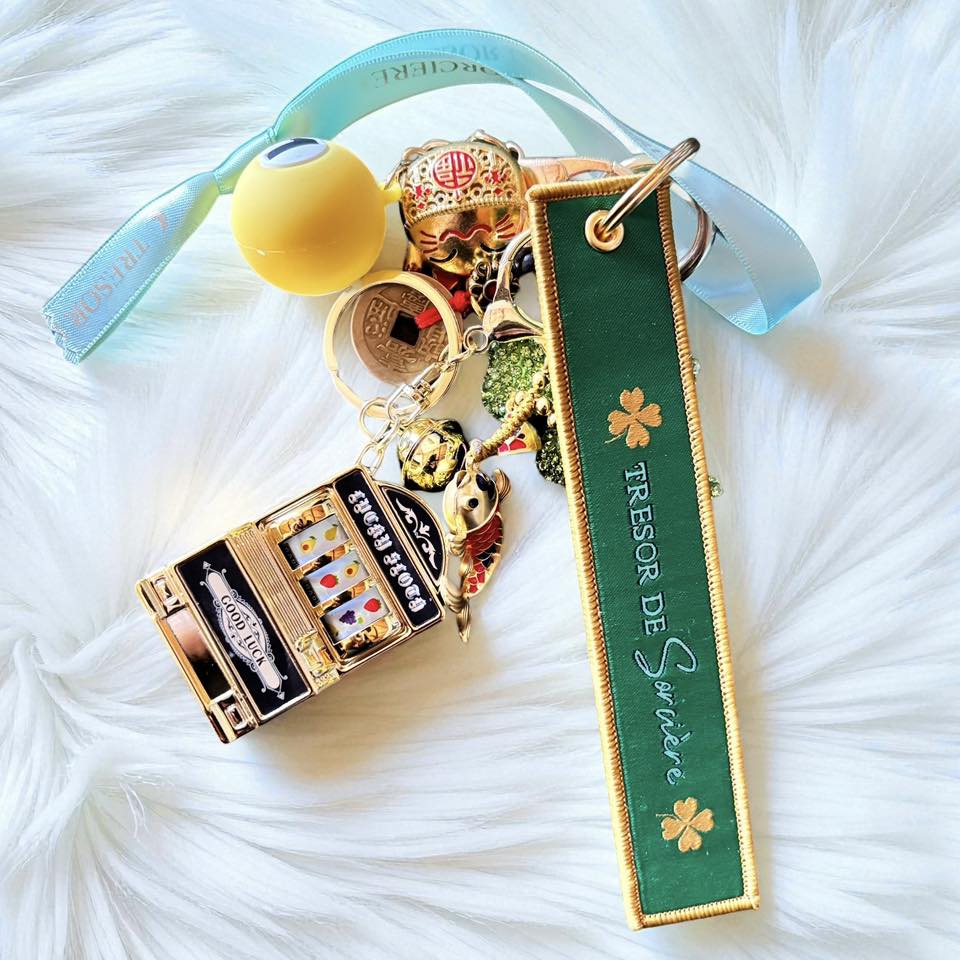 Gri-gri porte clés, gri-gri de sac, gri-gri chance, talisman chance, porte clés spirituel