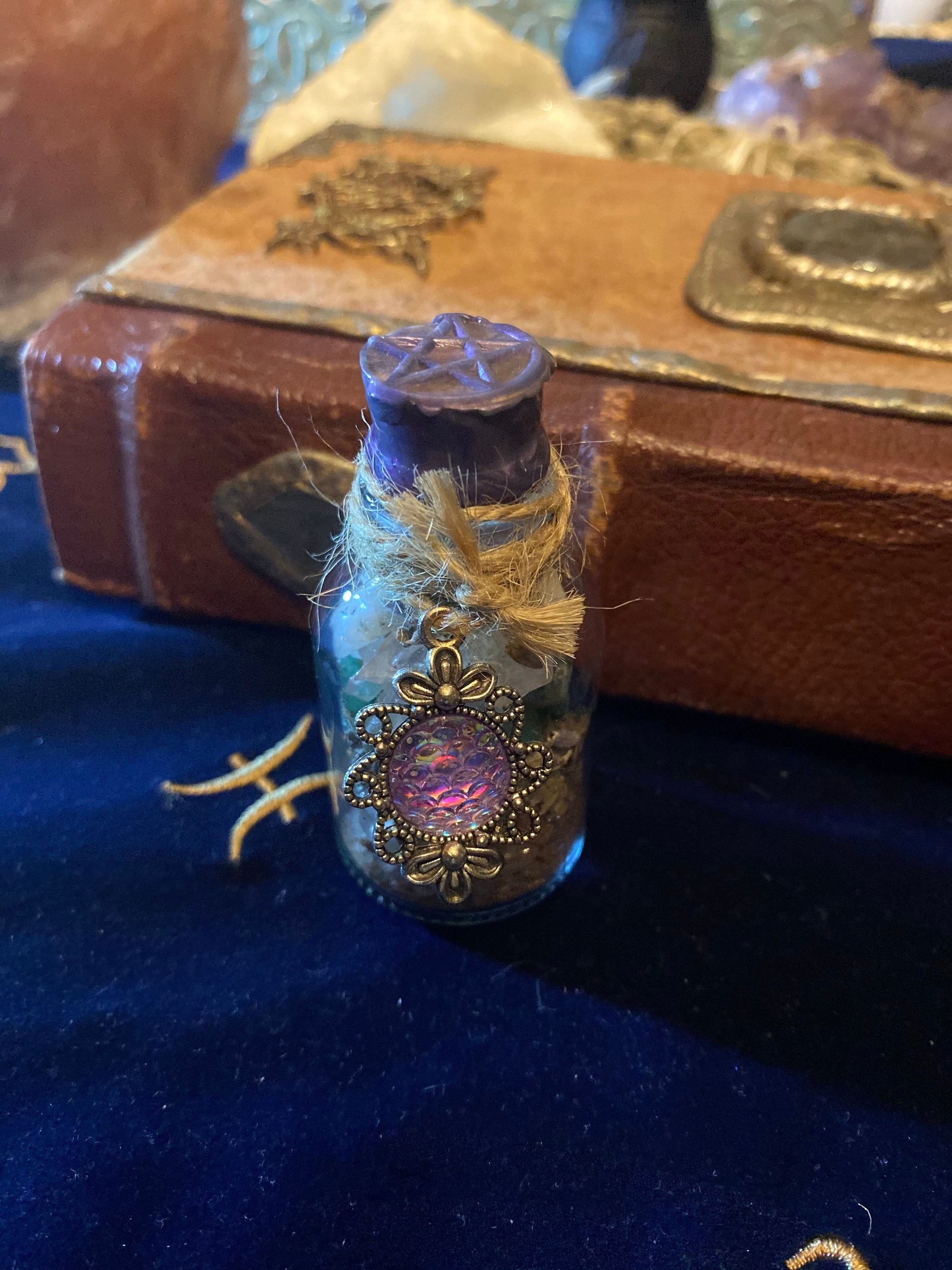 Spell jars, bouteille de sorcière ATTRACTLOVE, fiole d’attraction, sorcellerie, magie amour, rituel, ésotérique, wicca, witchy, sorcière,