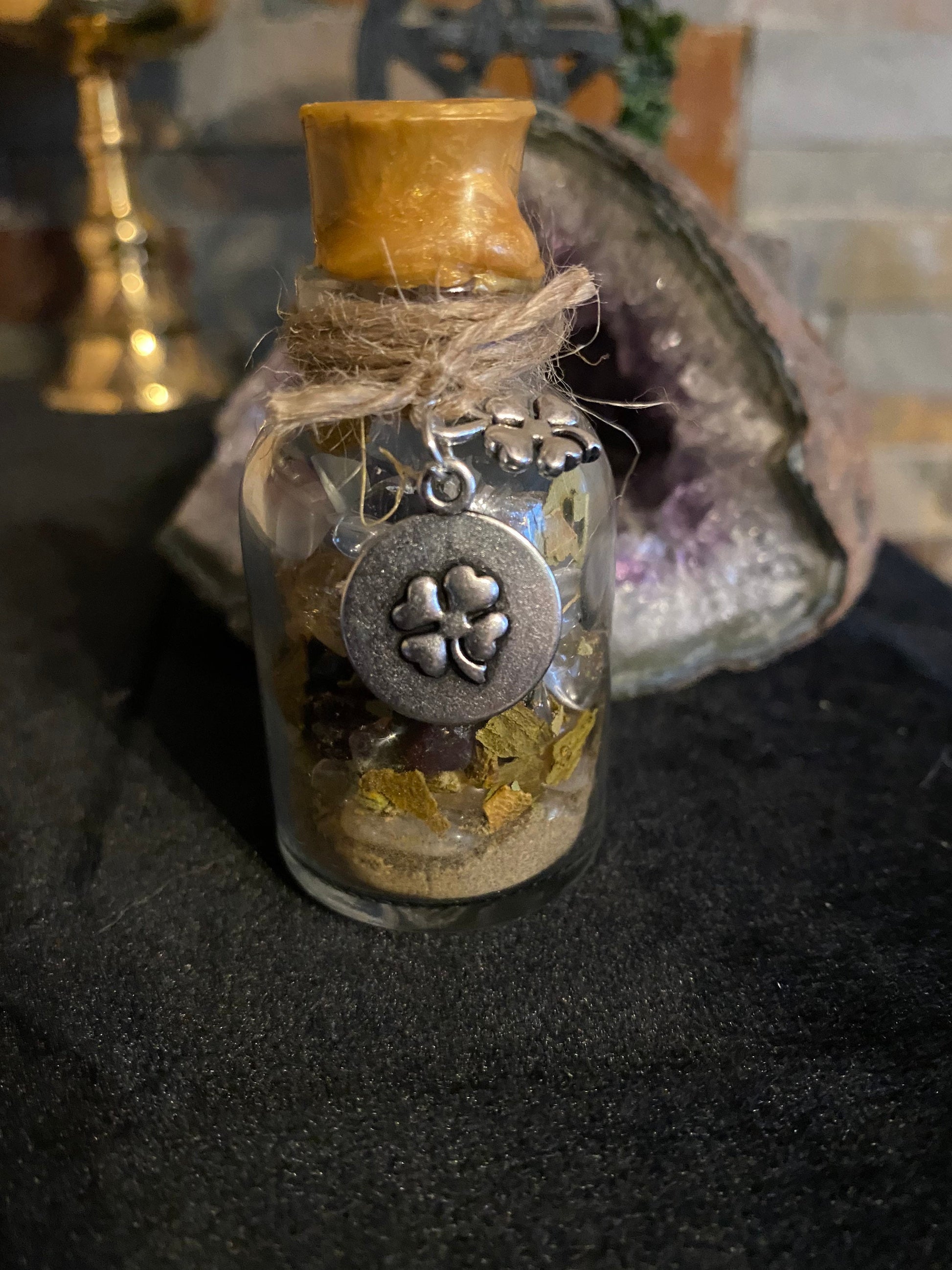 Spell jars examen réussite - fiole, sorcellerie, ésotérique, sorcière, witchy, occultisme, wicca, wiccan, rituel, autel, bouteille sorcière