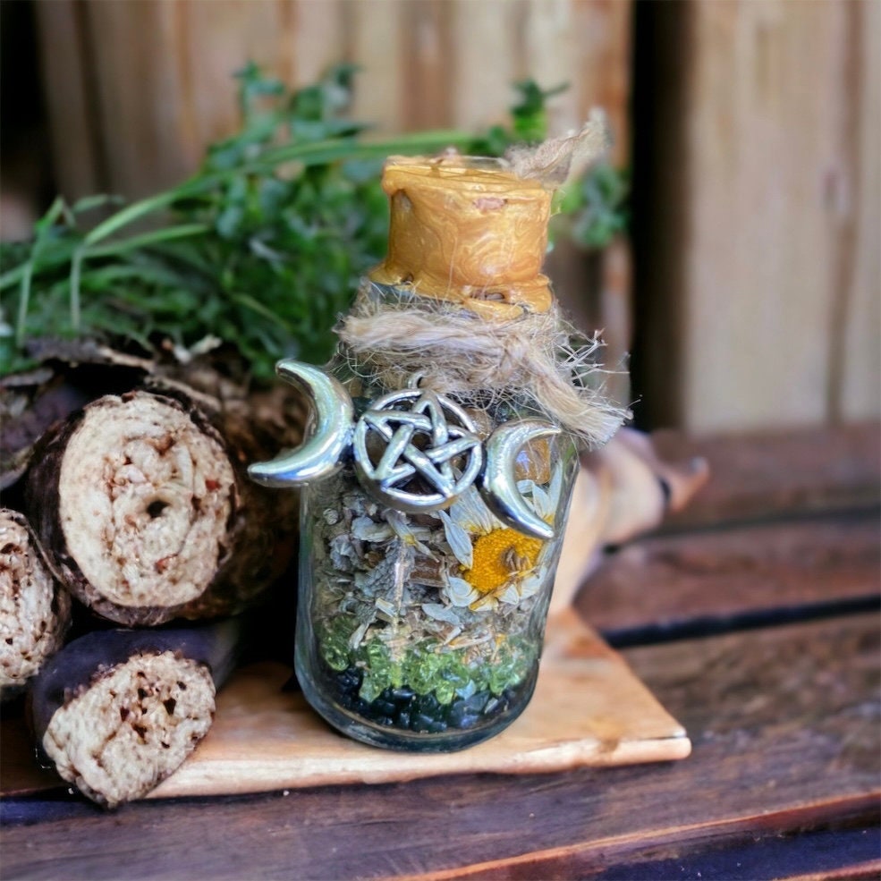 spell jars MYHOMIA, fiole, sorcellerie, ésotérique, sorcière, witchy, occultisme, wicca, rituel, autel, bouteille sorcière, protection