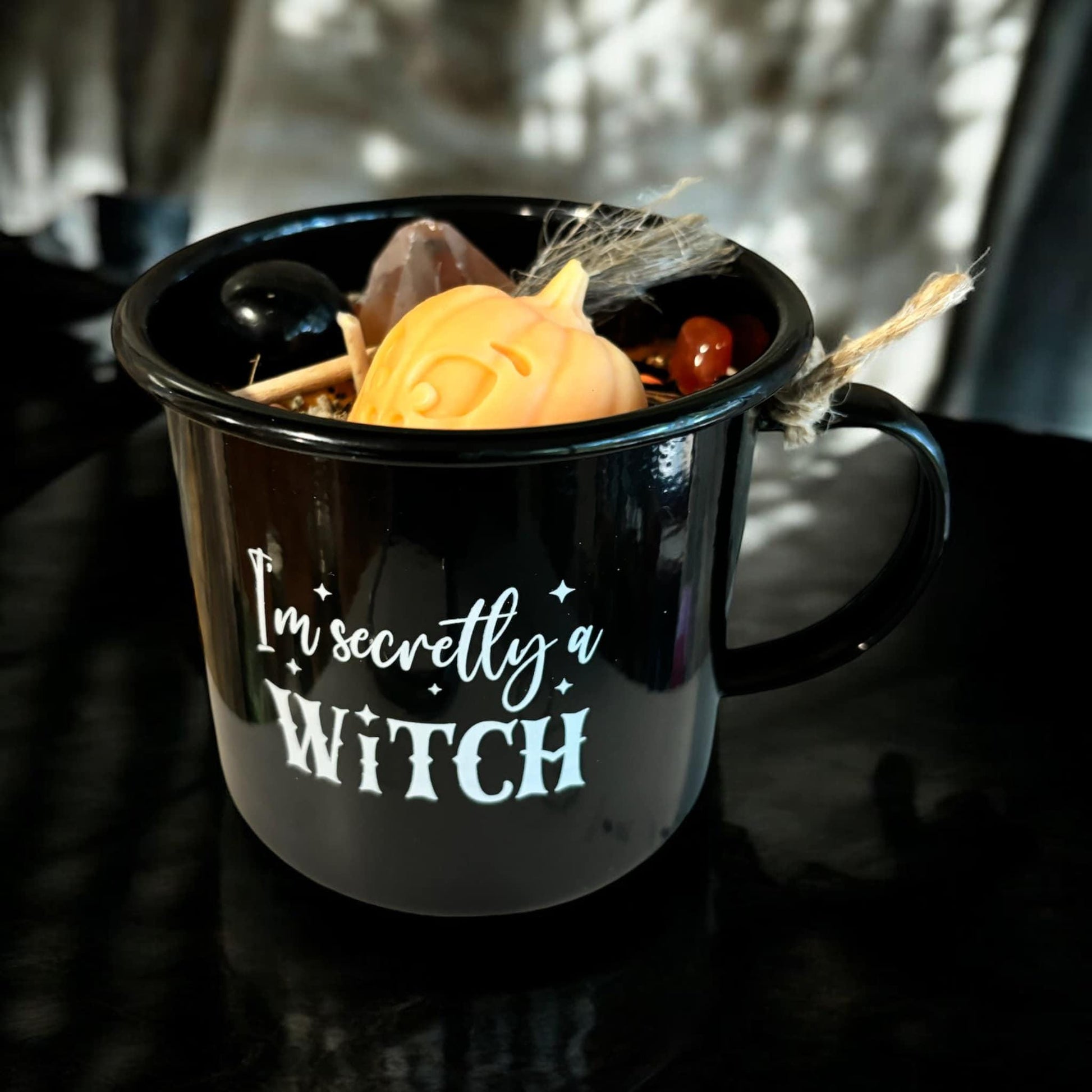 Bougie Mug Samhain, bougie Samhain, sabbat de Samhain, bougie citrouille