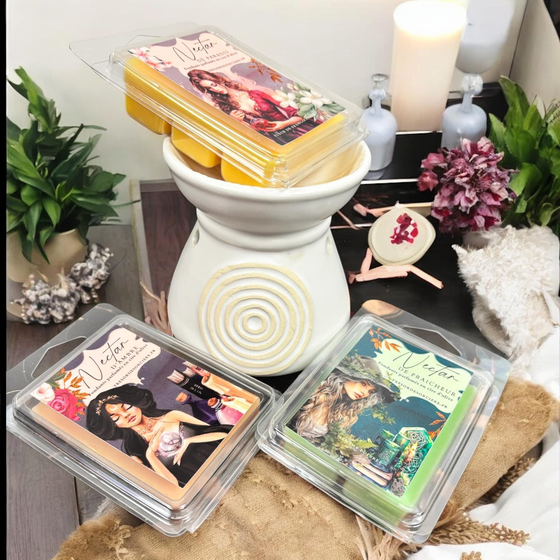 coffret de fondants avec brûle parfum, coffret fondants parfumés, fondants sorcière, fondants de cire d'olive