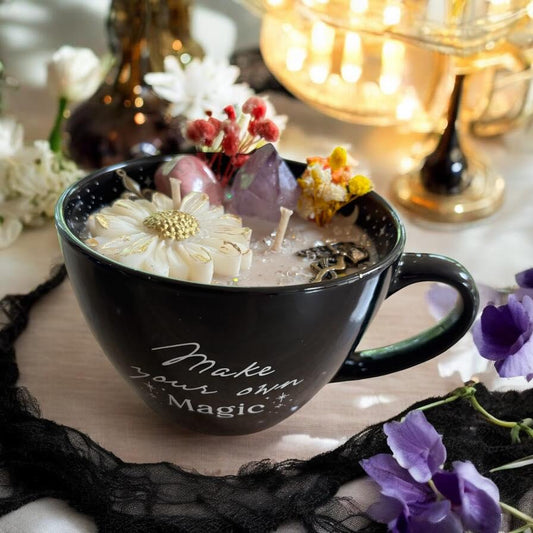 bougie tasse, bougie mug "make your own magic", bougie d'intention, bougie cadeau, bougie sorcière