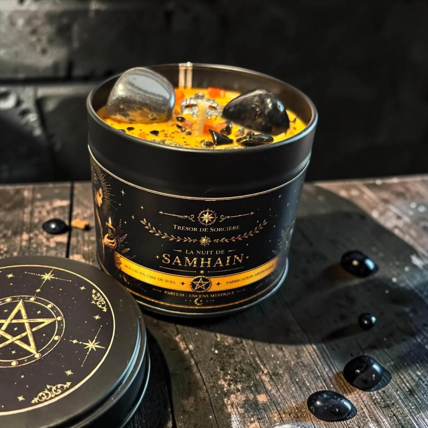 Bougie rituelle hématite, pierre d'ancrage sorcellerie