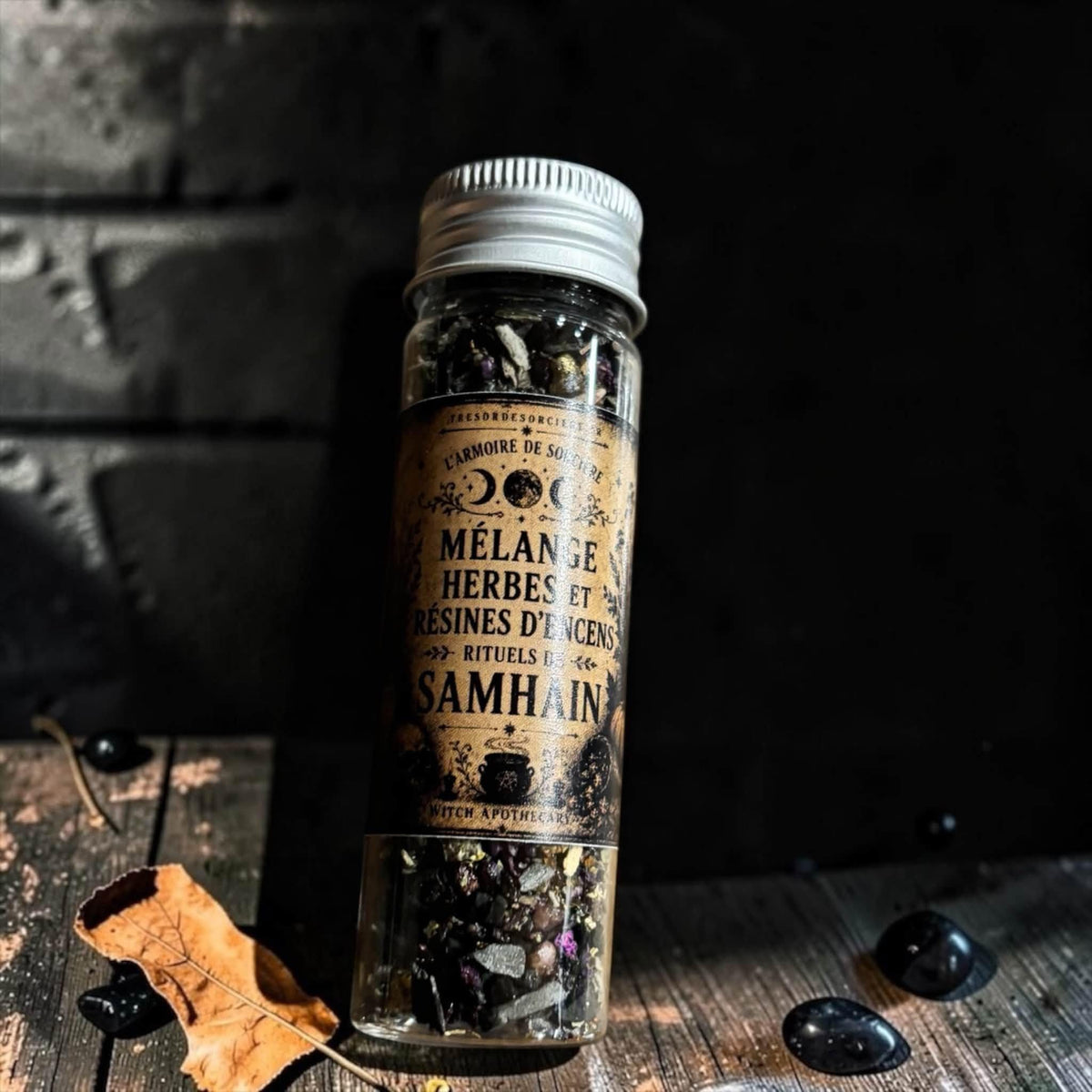 my witch box samhain, box sorcière, witchbox samhain, sabbat de samhain, bougie samhain, rituel samhain