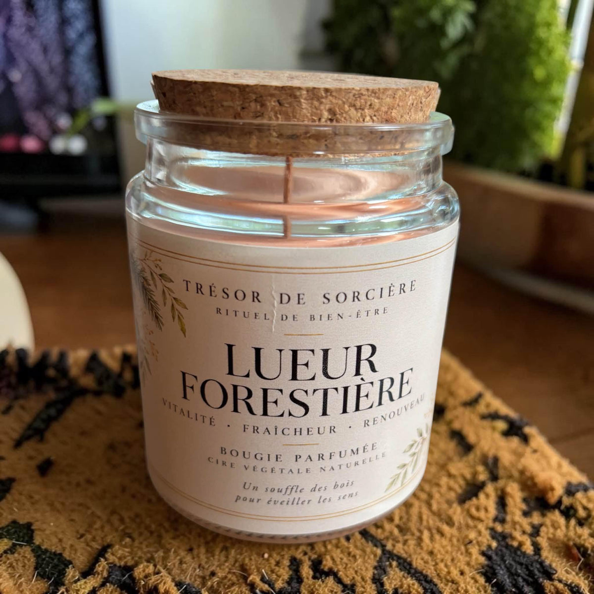 Bougie parfumée "lueur forestière", bougie mèche en bois