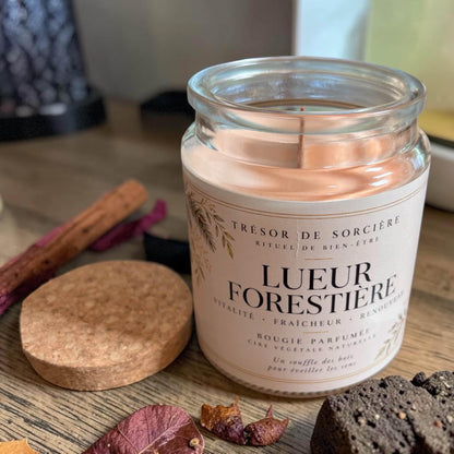 Bougie parfumée "lueur forestière", bougie mèche en bois