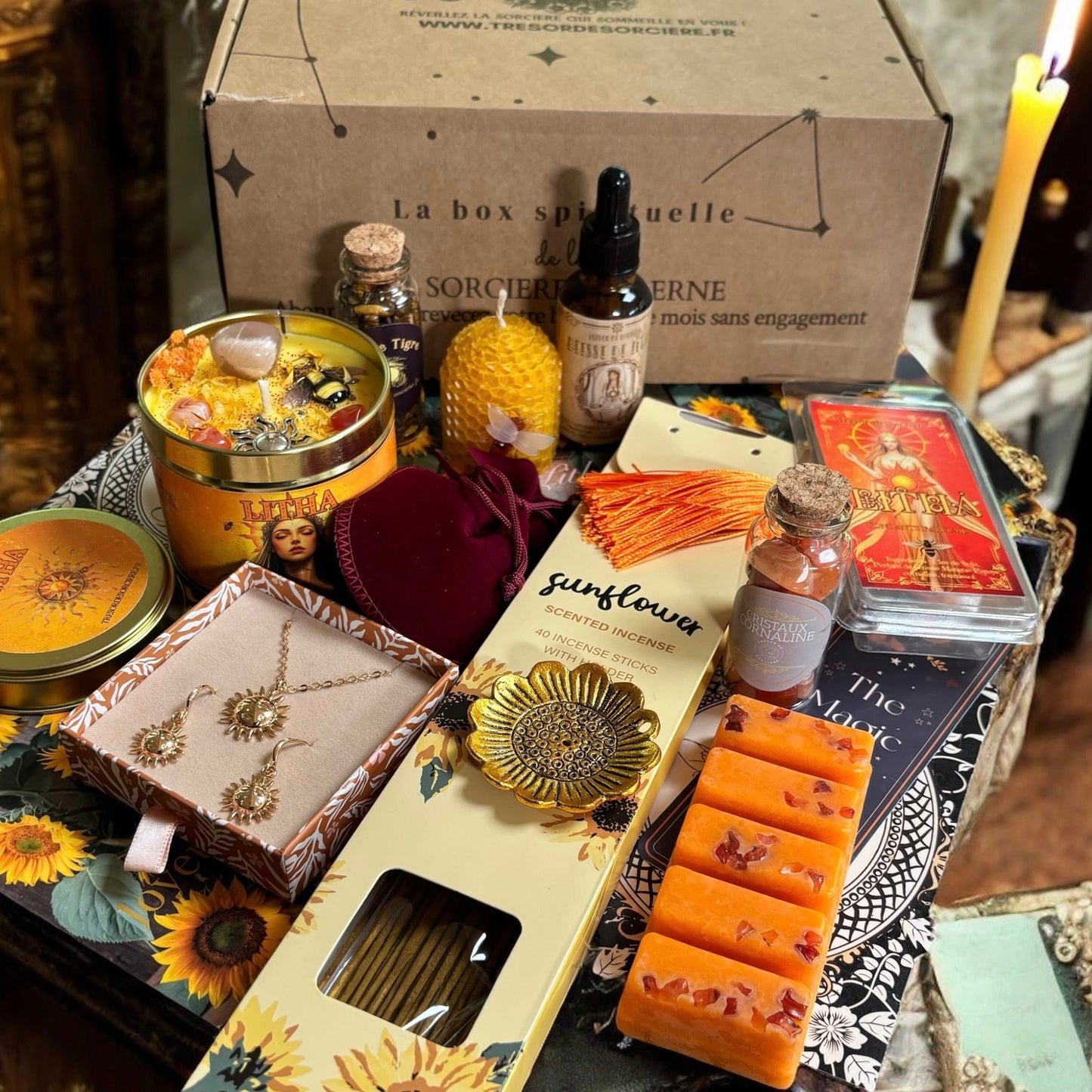 Box sorcière, witch box, box spirituelle, abonnement 6 mois livraison incluse